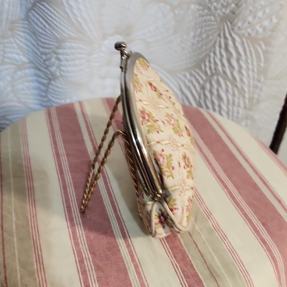 Floral Kisslock Accessories, Make Up, Coin, Sew Clutch Boho Grandmacore Cottage - Picture 5 of 8